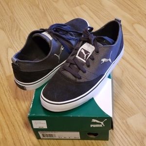 New- Puma gray/silver suede/fabric tennis shoes.